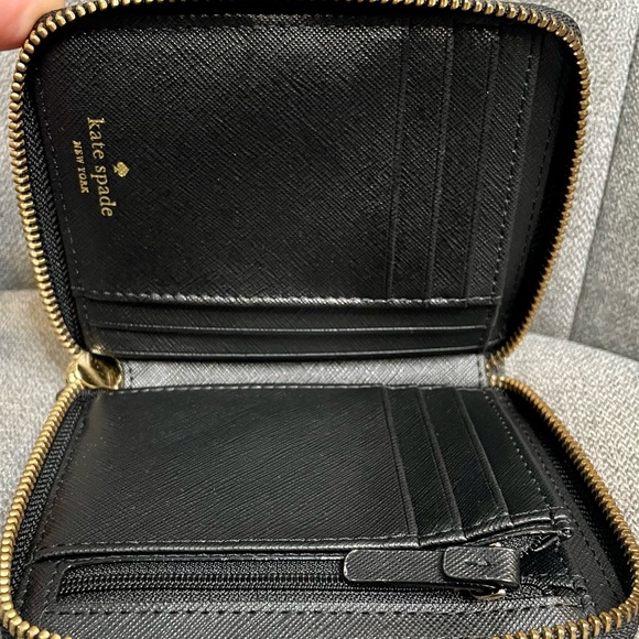 Kate Spade Laurel Way Darci Black Saffiano Leather Full Zip Compact Wallet - Picture 5 of 7